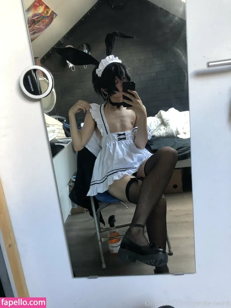 petite-twink Onlyfans Photo Gallery 