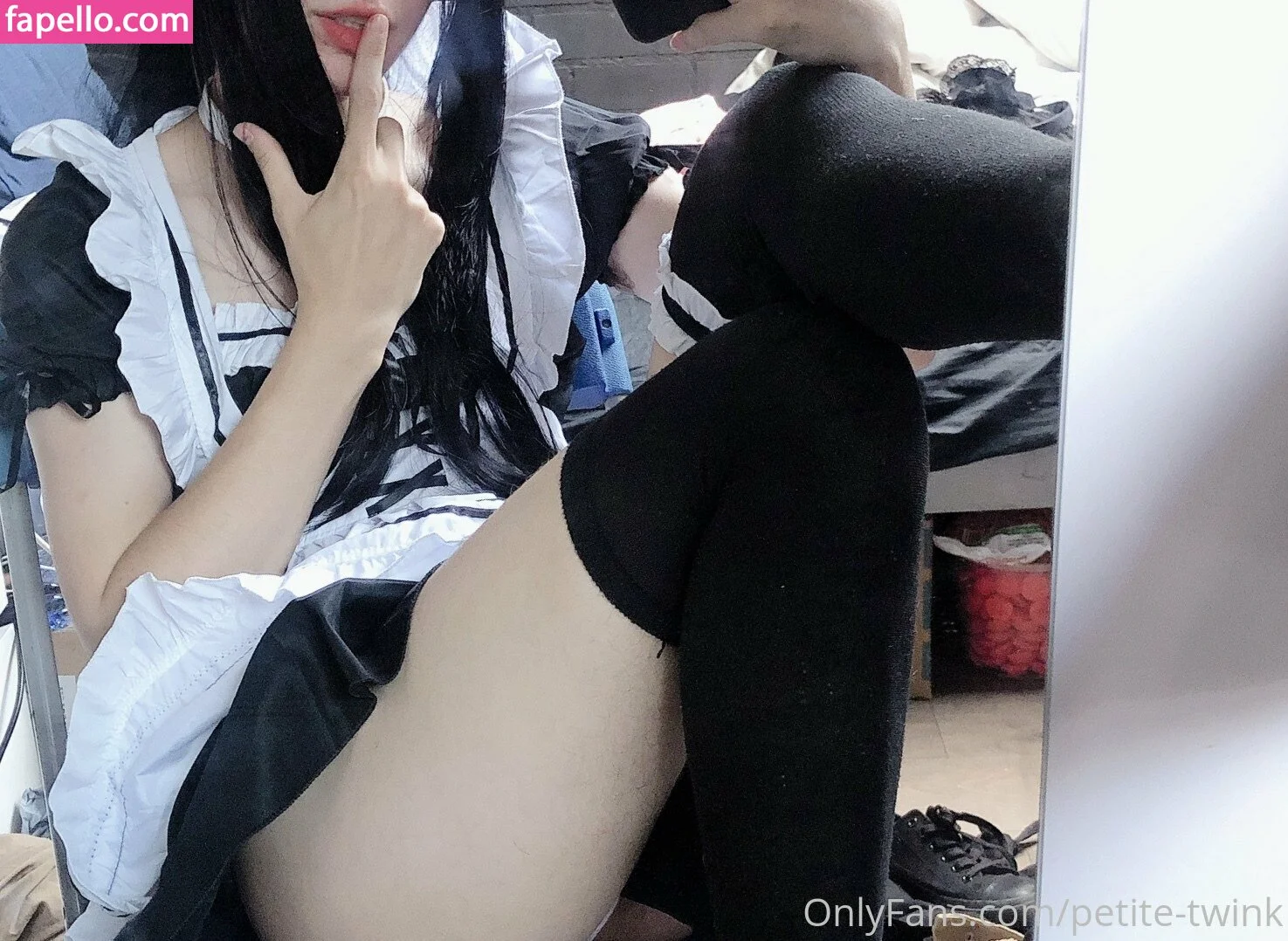 petite-twink Onlyfans Photo Gallery 