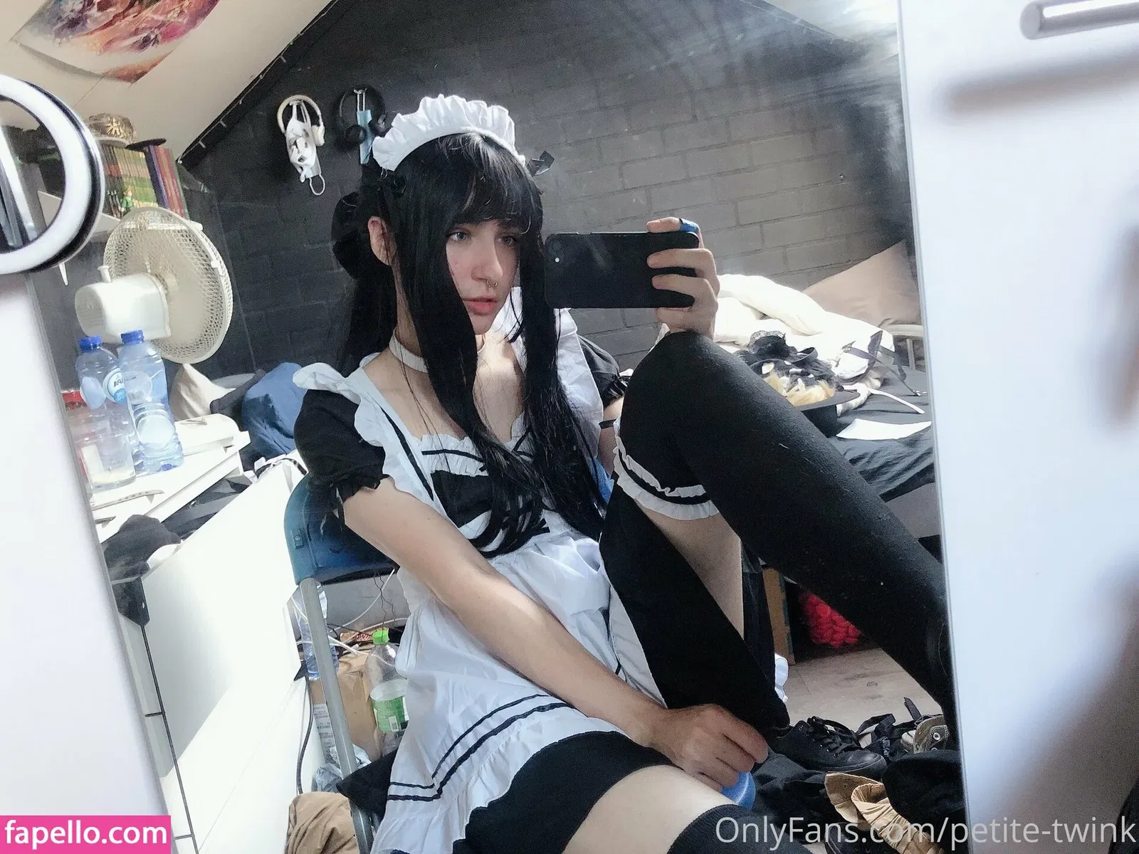 petite-twink Onlyfans Photo Gallery 