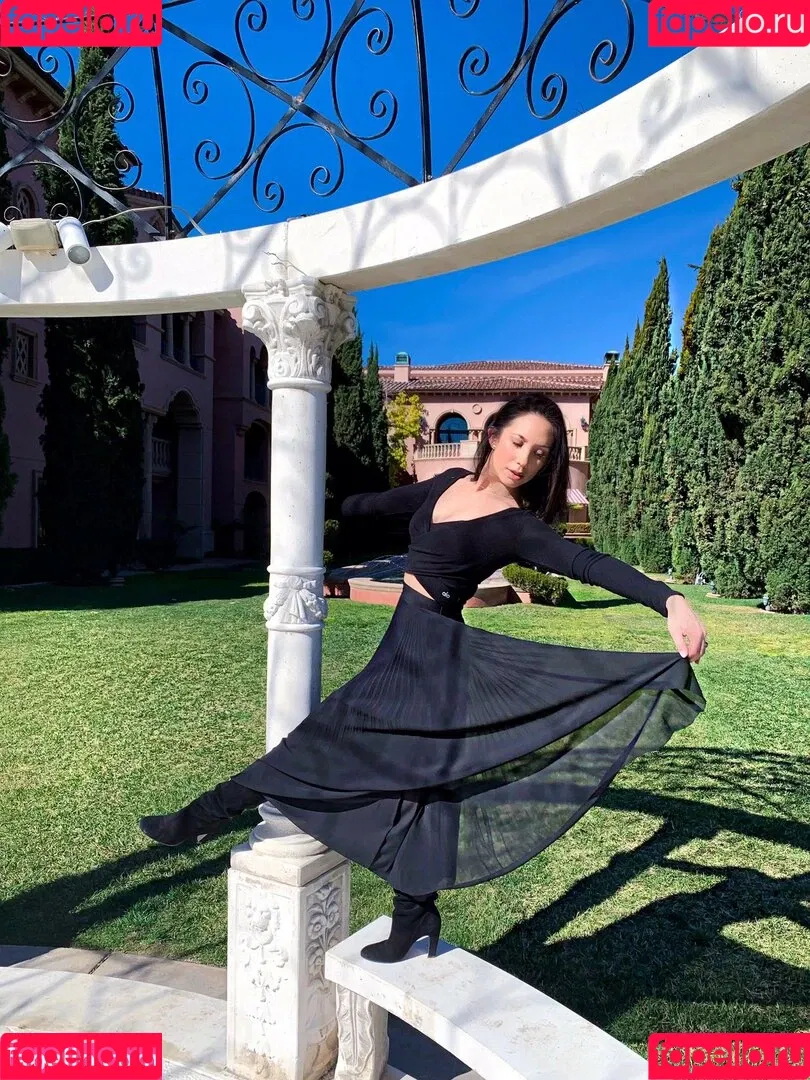 Cheryl Burke Onlyfans Photo Gallery 