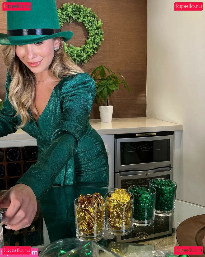 Cheryl Burke Onlyfans Photo Gallery 