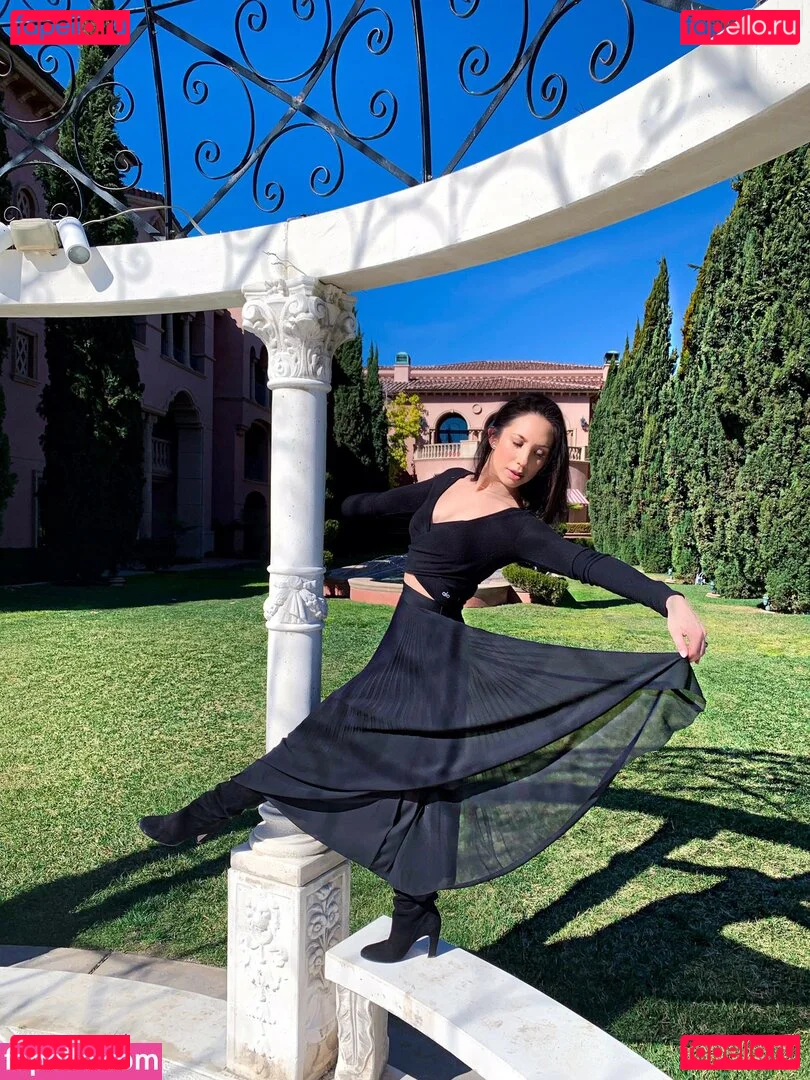 Cheryl Burke Onlyfans Photo Gallery 