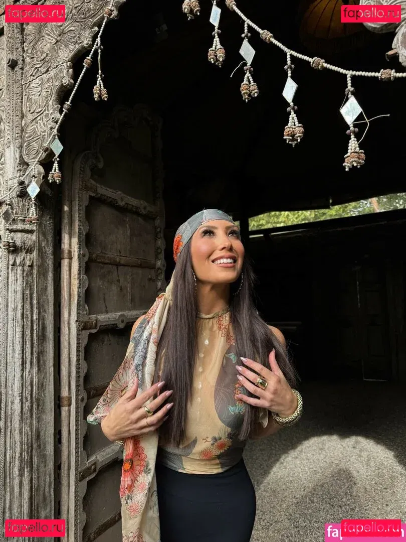 Cheryl Burke Onlyfans Photo Gallery 