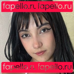 _.aryaaaaaa / aryaaaaaaa Onlyfans Photo Gallery 