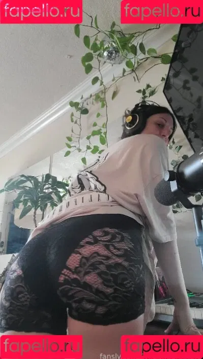 Evil Little Creature Onlyfans Photo Gallery 