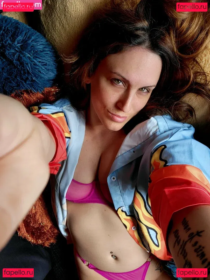 Evil Little Creature Onlyfans Photo Gallery 