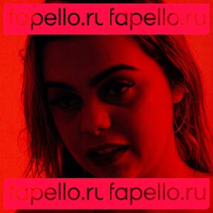 misselizarae_ / misselizaraven Onlyfans Photo Gallery 