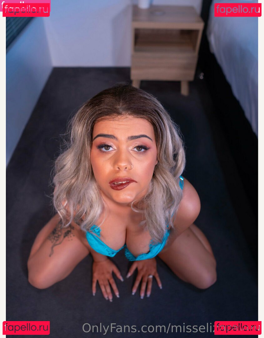 misselizarae_ / misselizaraven Onlyfans Photo Gallery 