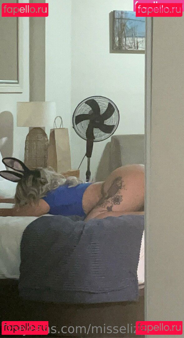 misselizarae_ / misselizaraven Onlyfans Photo Gallery 