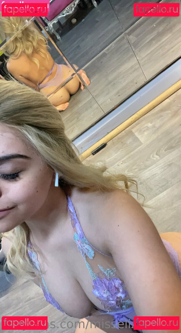 misselizarae_ / misselizaraven Onlyfans Photo Gallery 