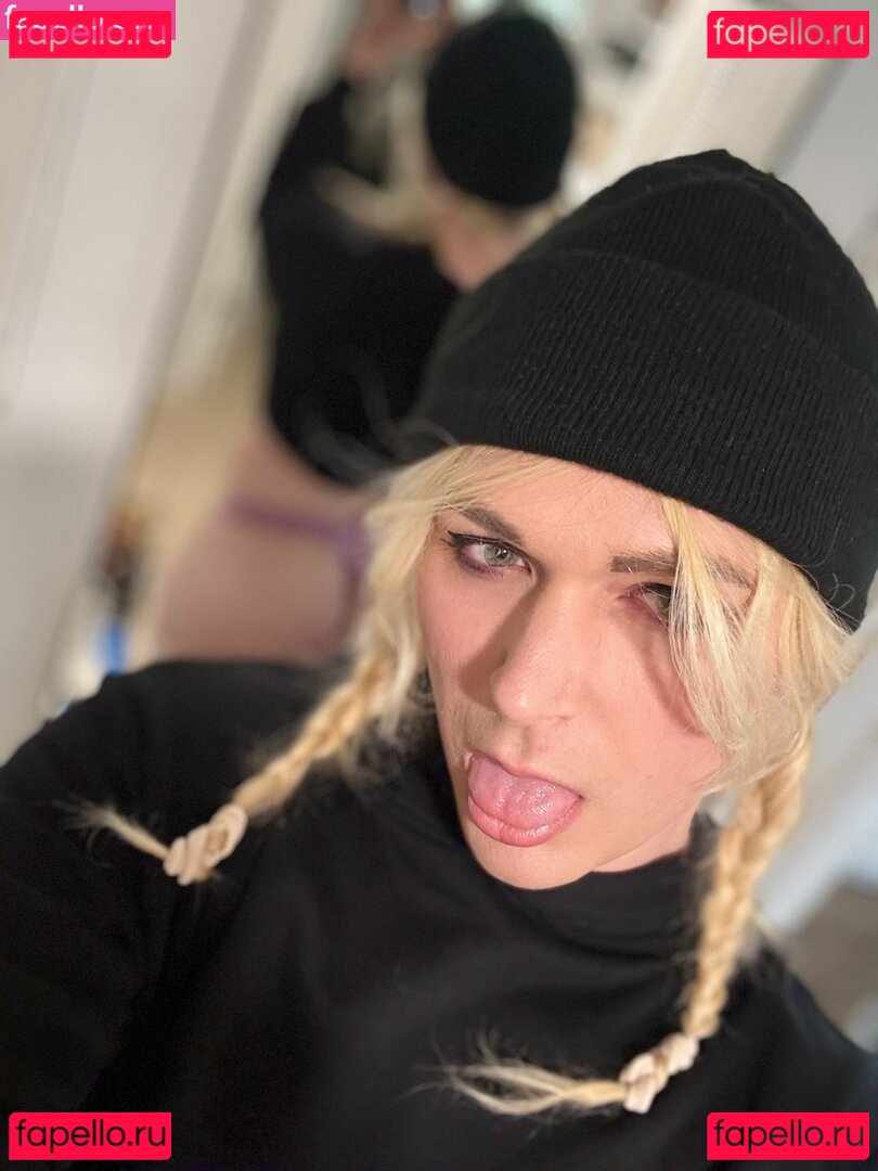 deadlythighs Onlyfans Photo Gallery 