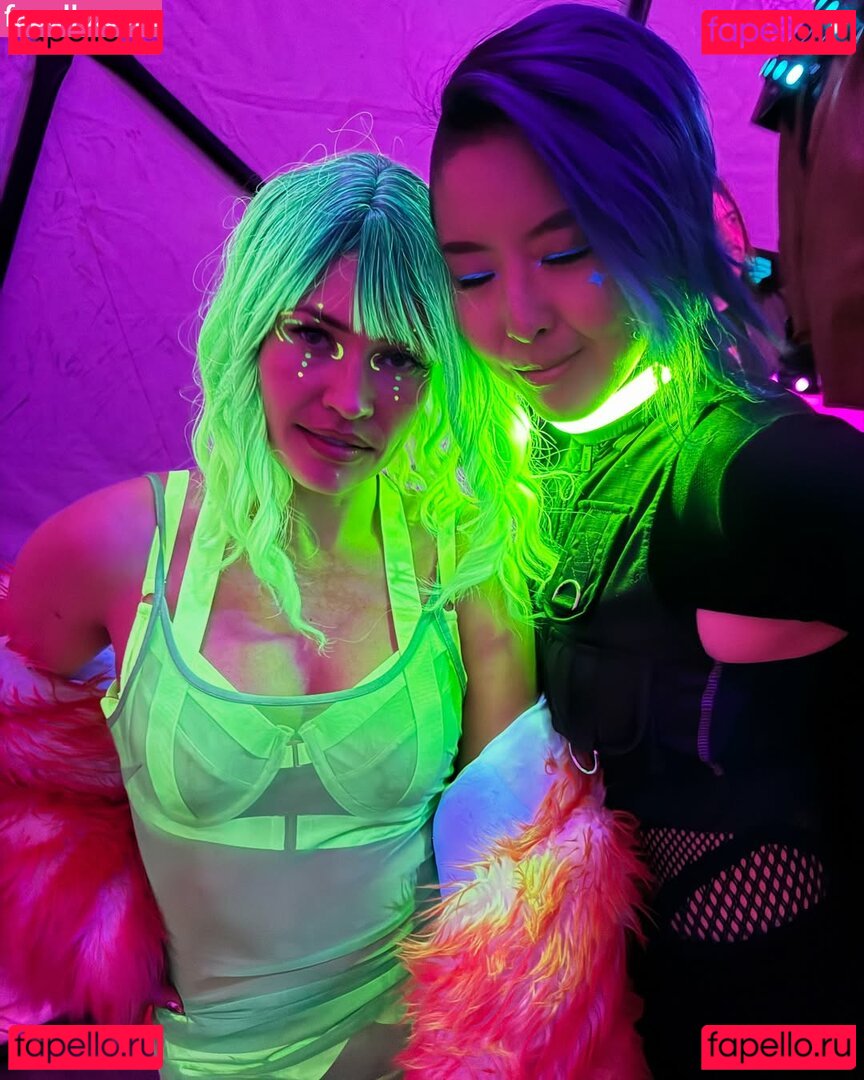 TweetneyMoore / Whitney Moore / whitneysmoore Onlyfans Photo Gallery 