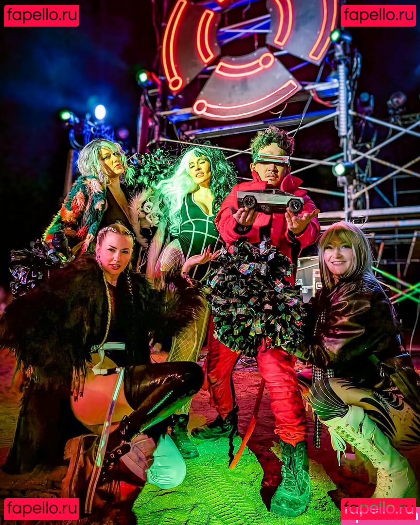 TweetneyMoore / Whitney Moore / whitneysmoore Onlyfans Photo Gallery 