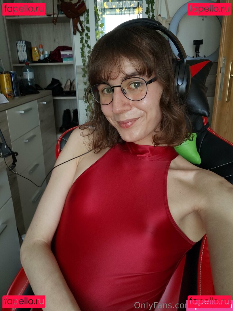 nicki_fox / officialnickifoxx Onlyfans Photo Gallery 