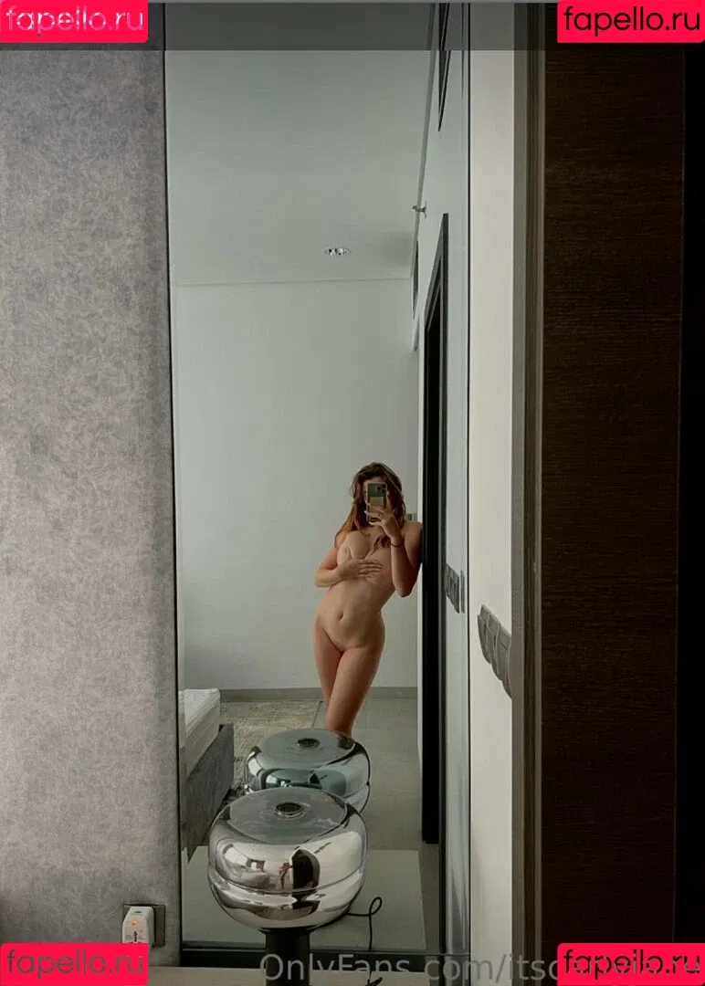itscarlyjane Onlyfans Photo Gallery 