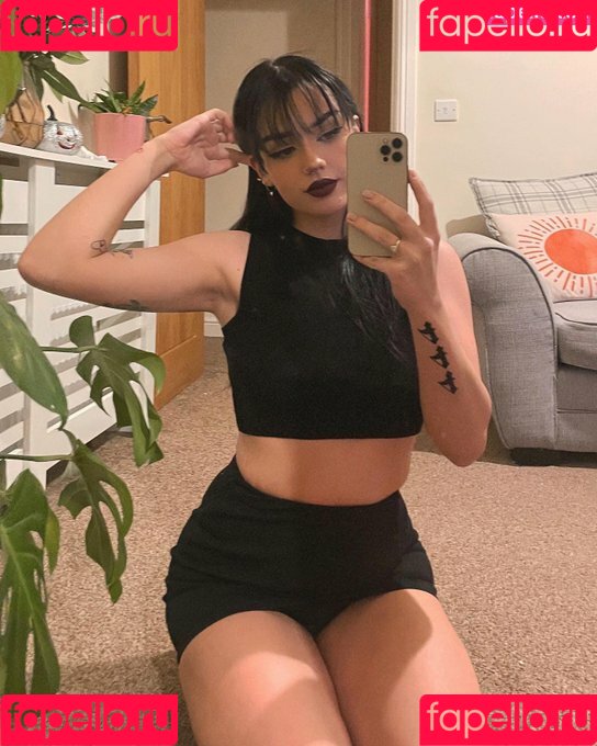 KatyLouise Onlyfans Photo Gallery 