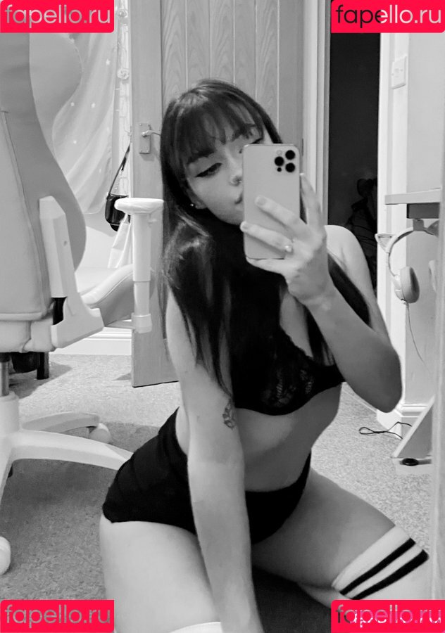 KatyLouise Onlyfans Photo Gallery 