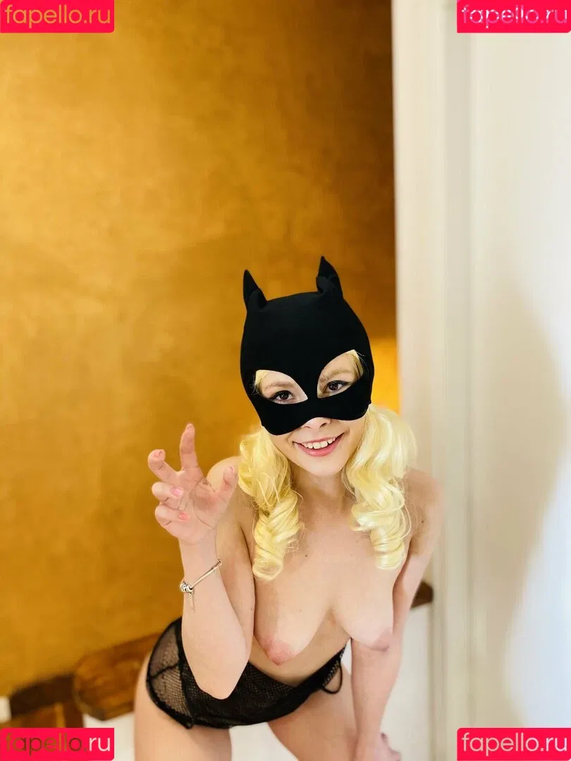 pisica Onlyfans Photo Gallery 