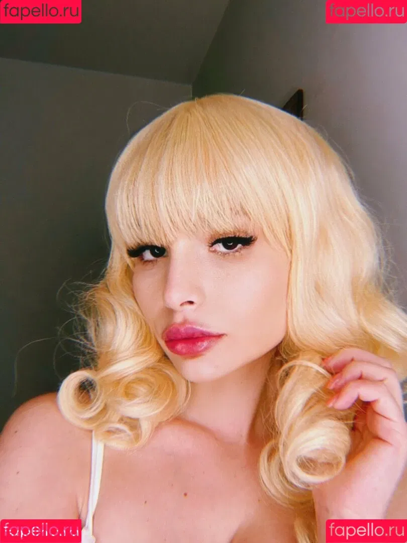 pisica Onlyfans Photo Gallery 