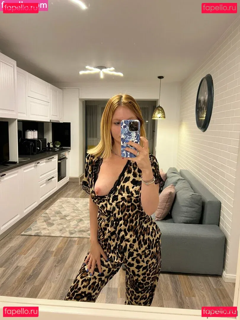 pisica Onlyfans Photo Gallery 