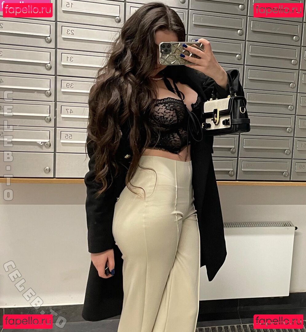 Valeriayaka / _valeerie_333 Onlyfans Photo Gallery 