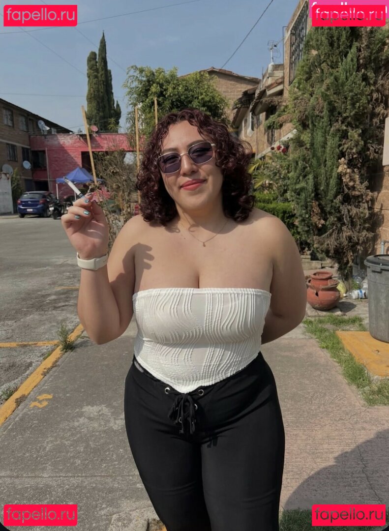 Kissglow / _kissglow Onlyfans Photo Gallery 