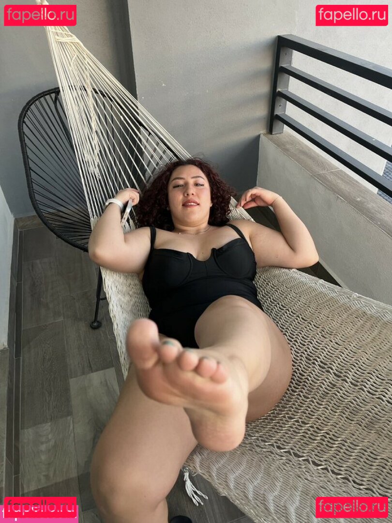 Kissglow / _kissglow Onlyfans Photo Gallery 