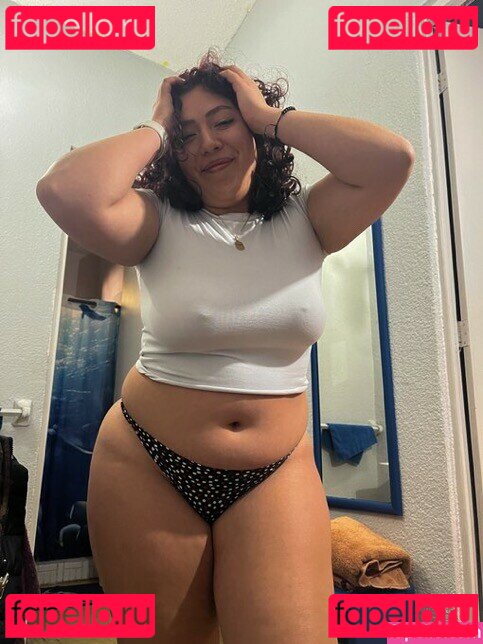 Kissglow / _kissglow Onlyfans Photo Gallery 