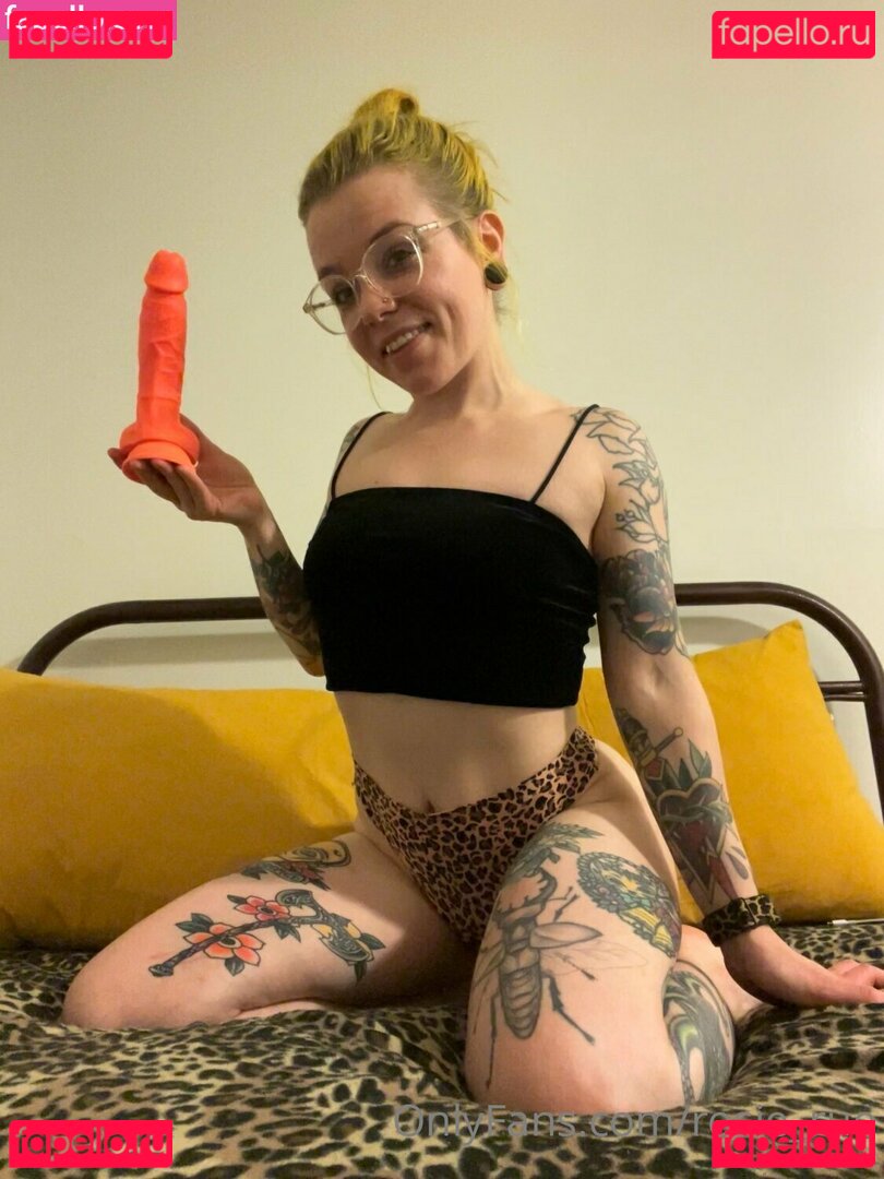 rad_rosie_rue Onlyfans Photo Gallery 