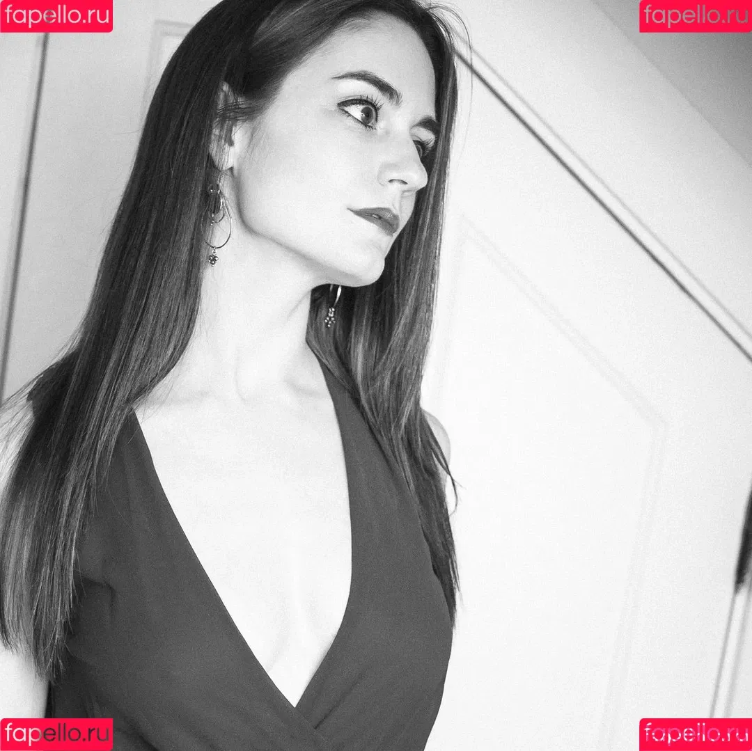 Ocean Heart ASMR Onlyfans Photo Gallery 