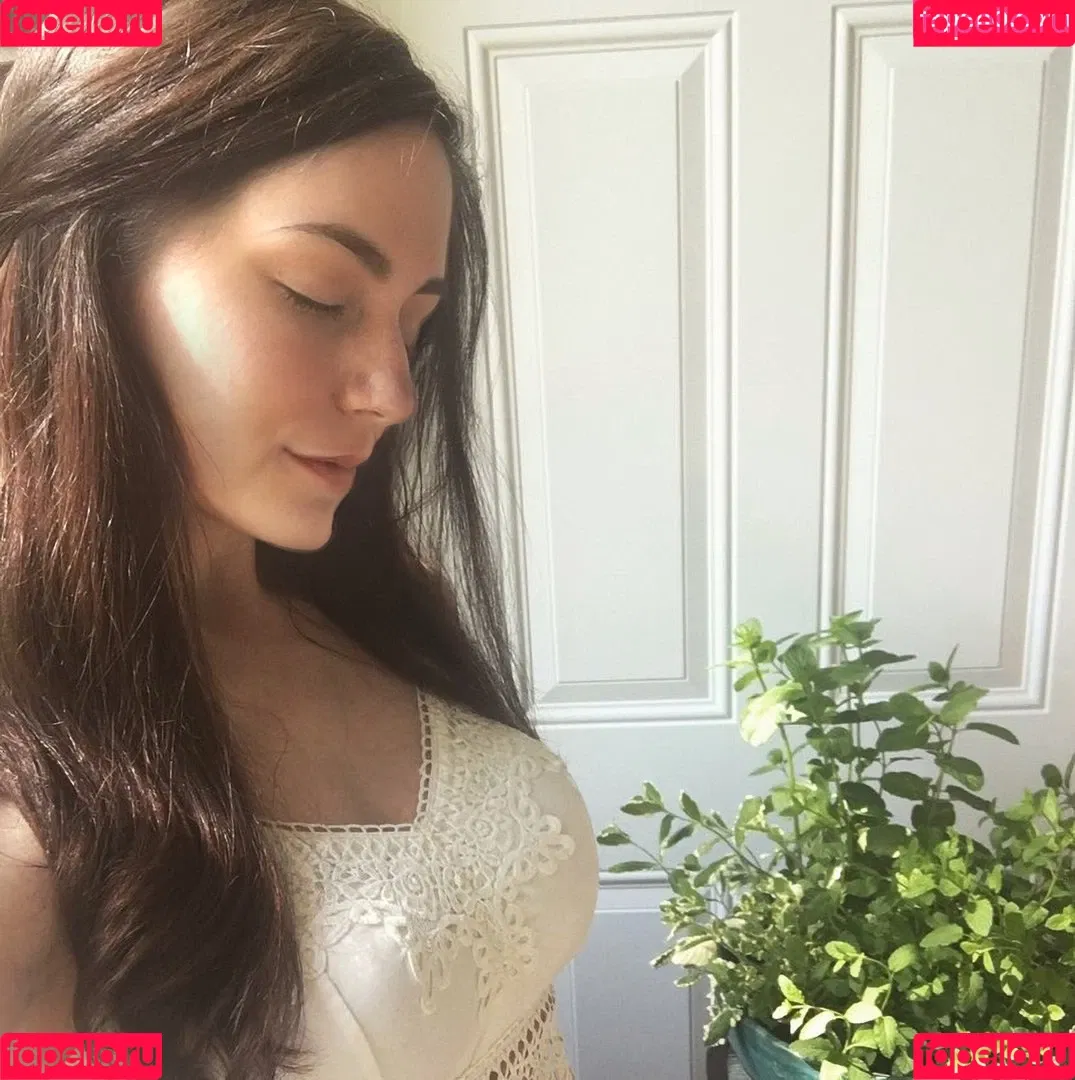 Ocean Heart ASMR Onlyfans Photo Gallery 