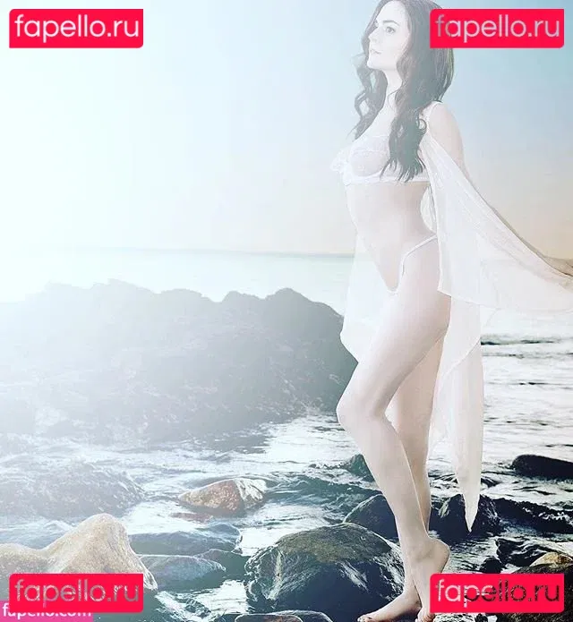 Ocean Heart ASMR Onlyfans Photo Gallery 