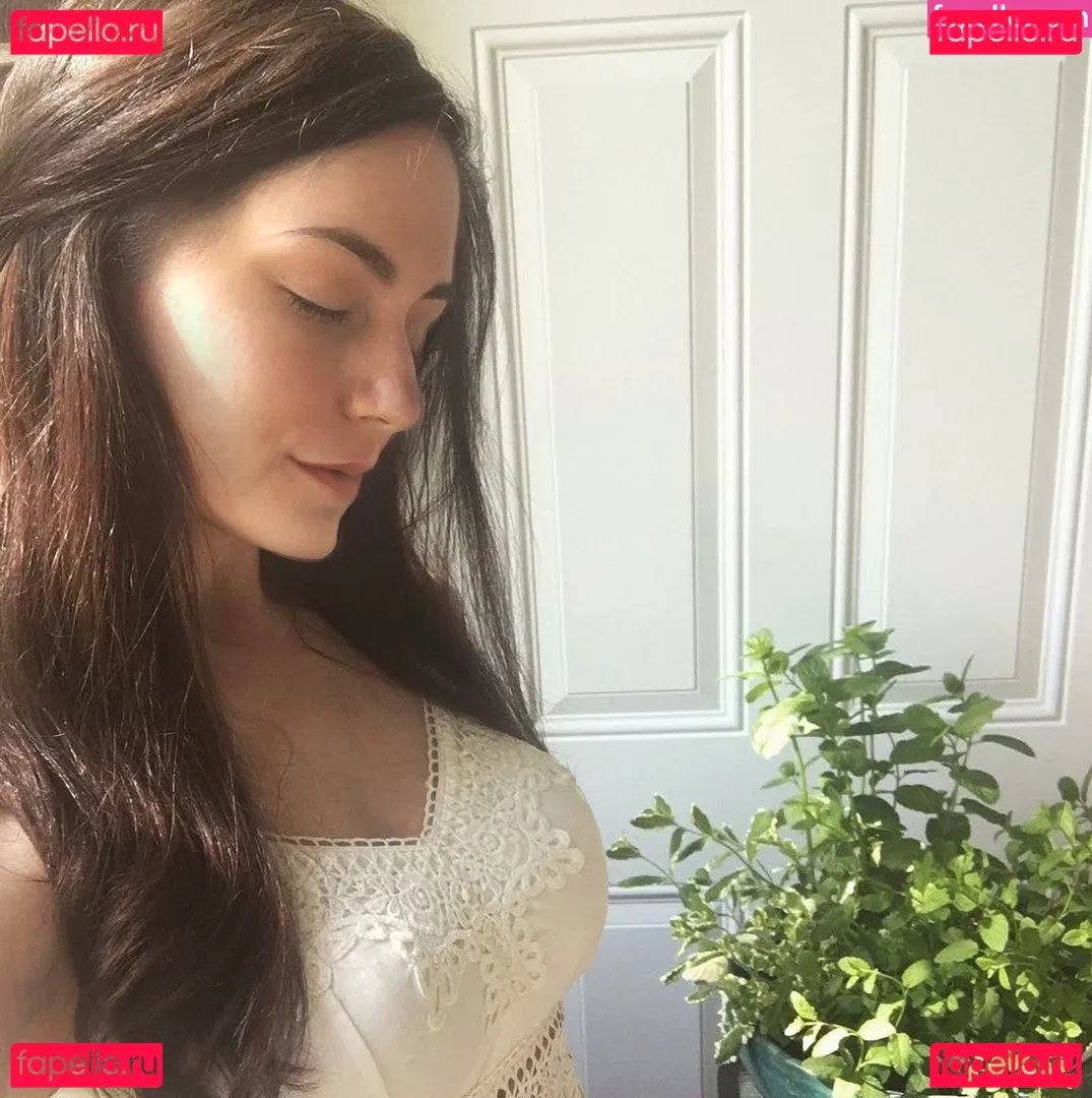 Ocean Heart ASMR Onlyfans Photo Gallery 