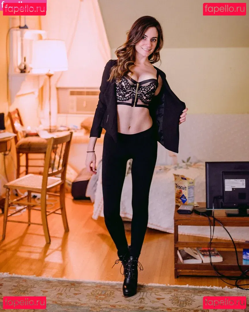 Ocean Heart ASMR Onlyfans Photo Gallery 