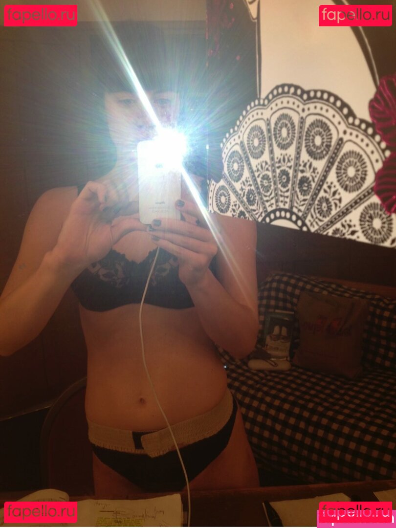 Michelle Ryan / michelleryanau / missryanirish Onlyfans Photo Gallery 