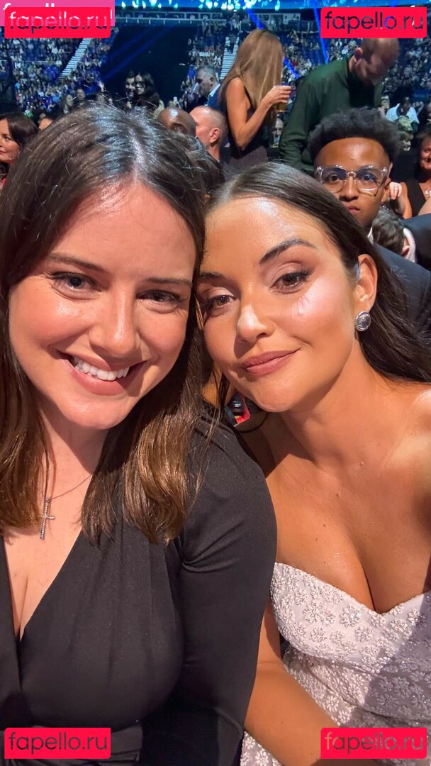 Michelle Ryan / michelleryanau / missryanirish Onlyfans Photo Gallery 