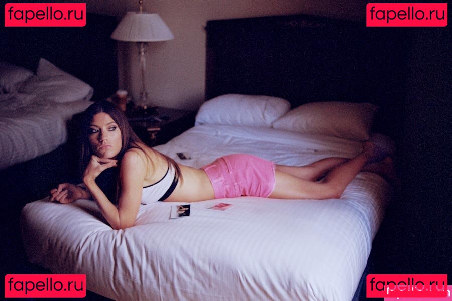 Jennifer Carpenter / thejennwithin Onlyfans Photo Gallery 