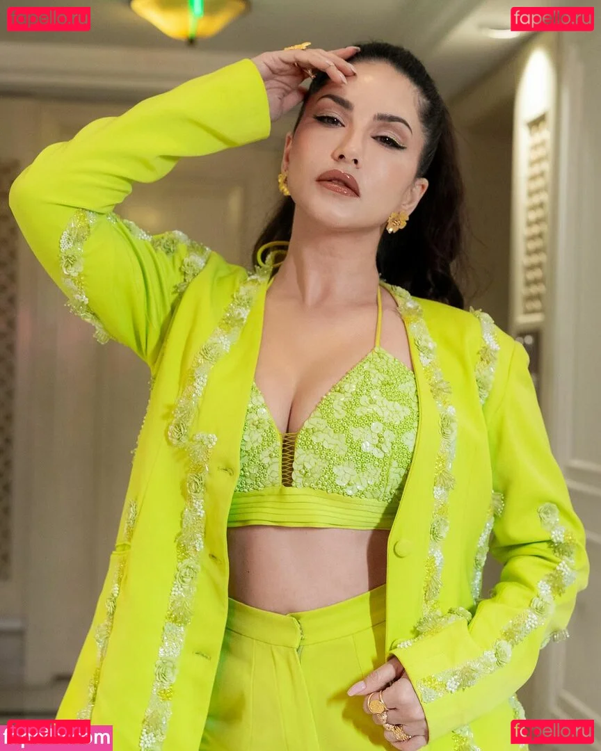 Sunny Leone Onlyfans Photo Gallery 