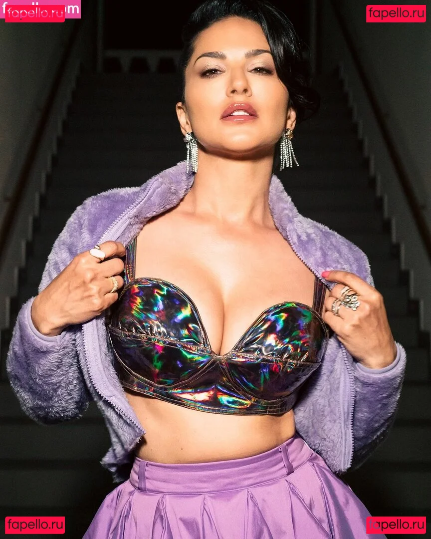 Sunny Leone Onlyfans Photo Gallery 