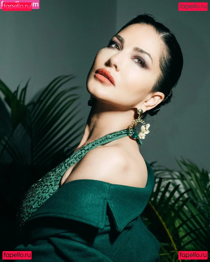 Sunny Leone Onlyfans Photo Gallery 