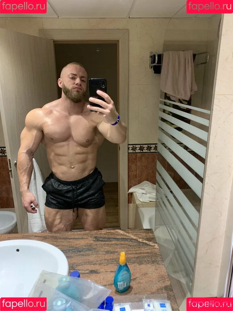 drewalexander Onlyfans Photo Gallery 