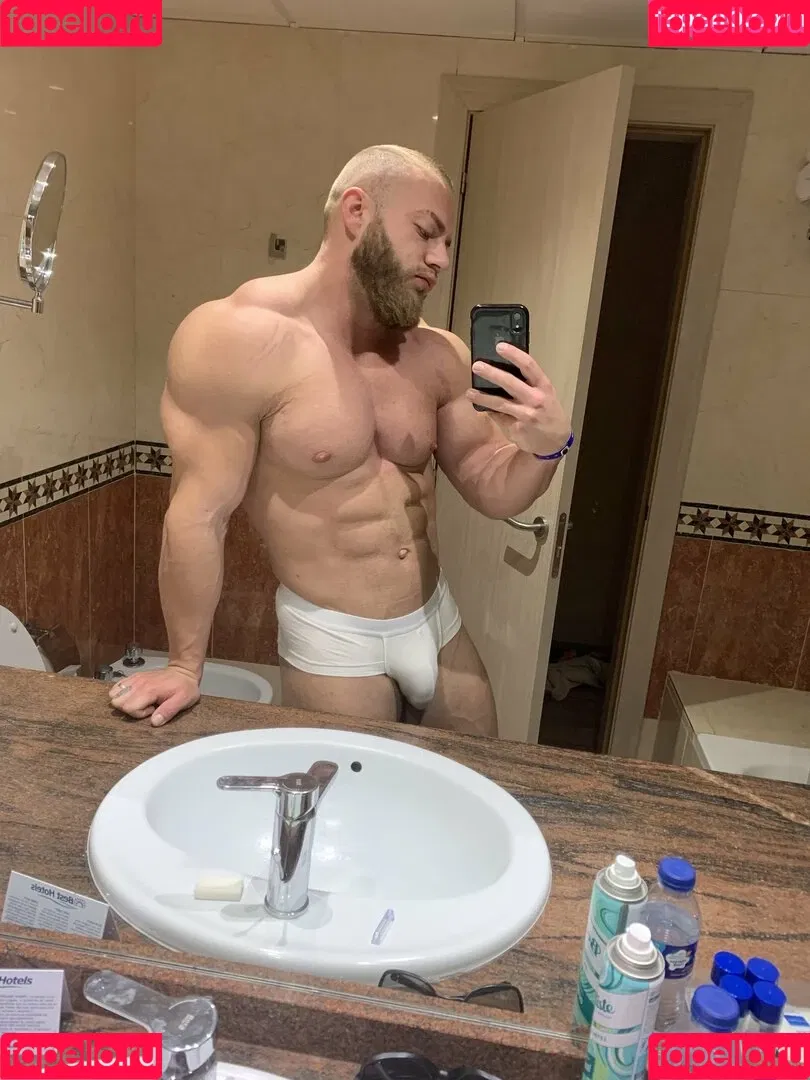drewalexander Onlyfans Photo Gallery 