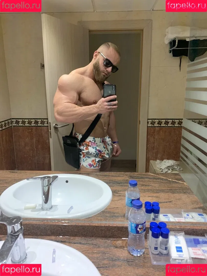 drewalexander Onlyfans Photo Gallery 