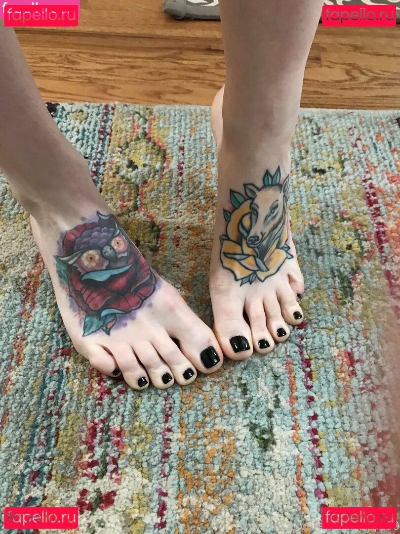 emberrayne90 Onlyfans Photo Gallery 