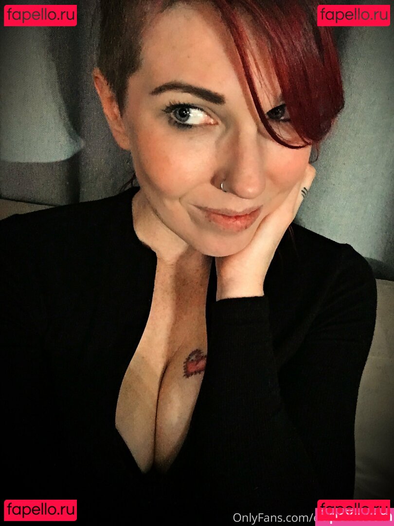 emberrayne90 Onlyfans Photo Gallery 