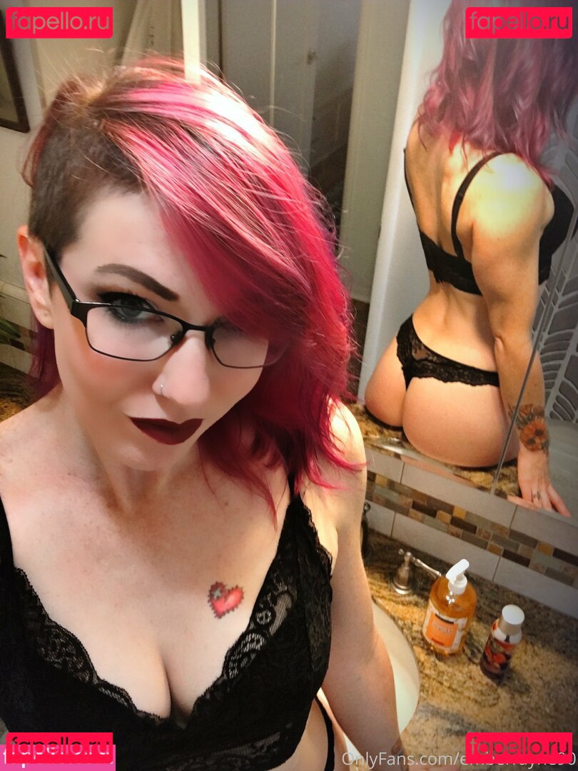 emberrayne90 Onlyfans Photo Gallery 