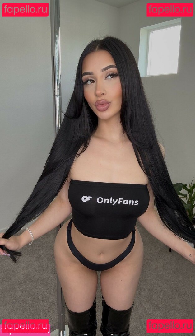prettyasapenny / prettyasapennyy Onlyfans Photo Gallery 