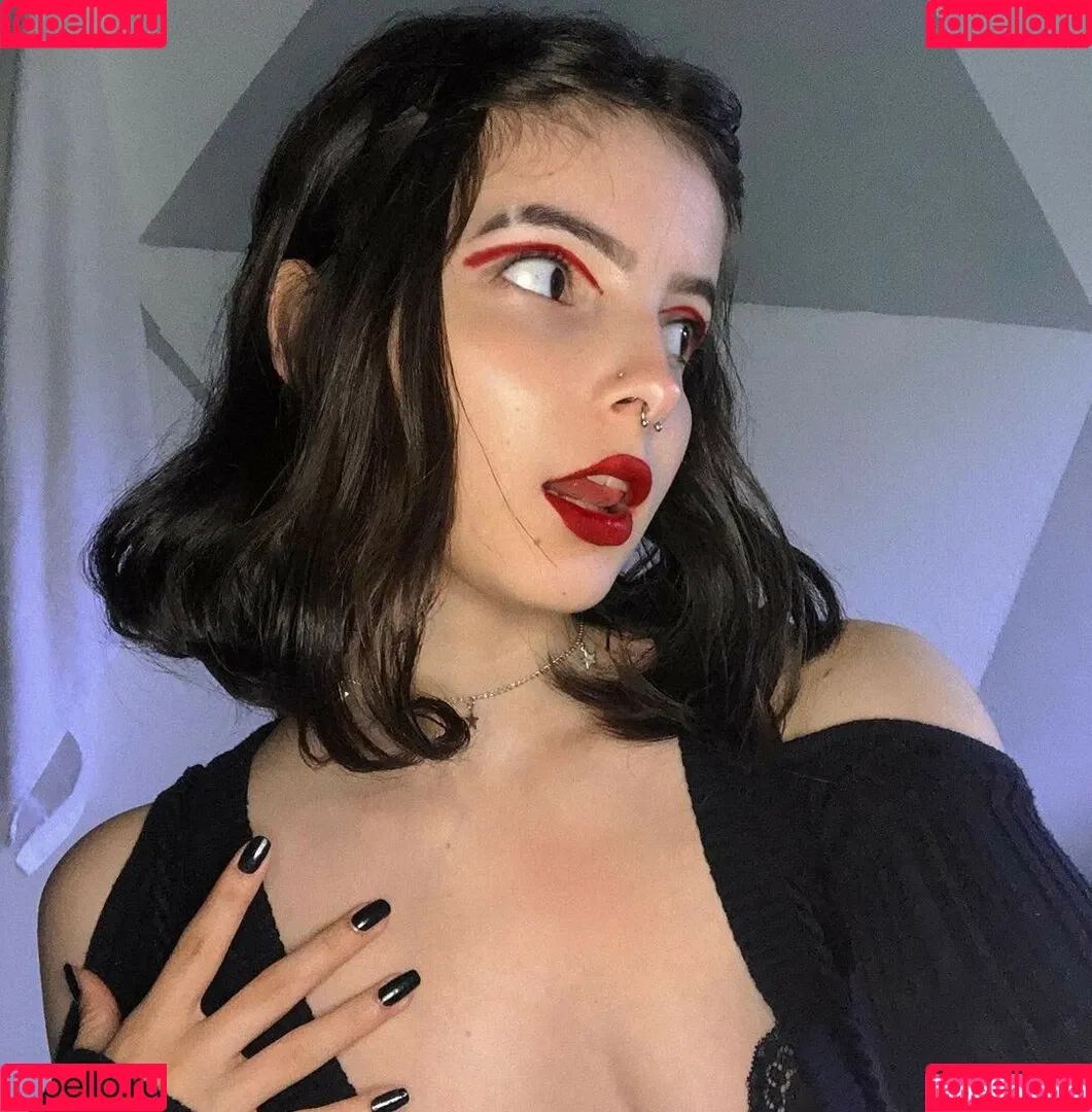 Victoria Ribeiro Onlyfans Photo Gallery 