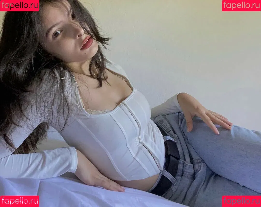 Victoria Ribeiro Onlyfans Photo Gallery 