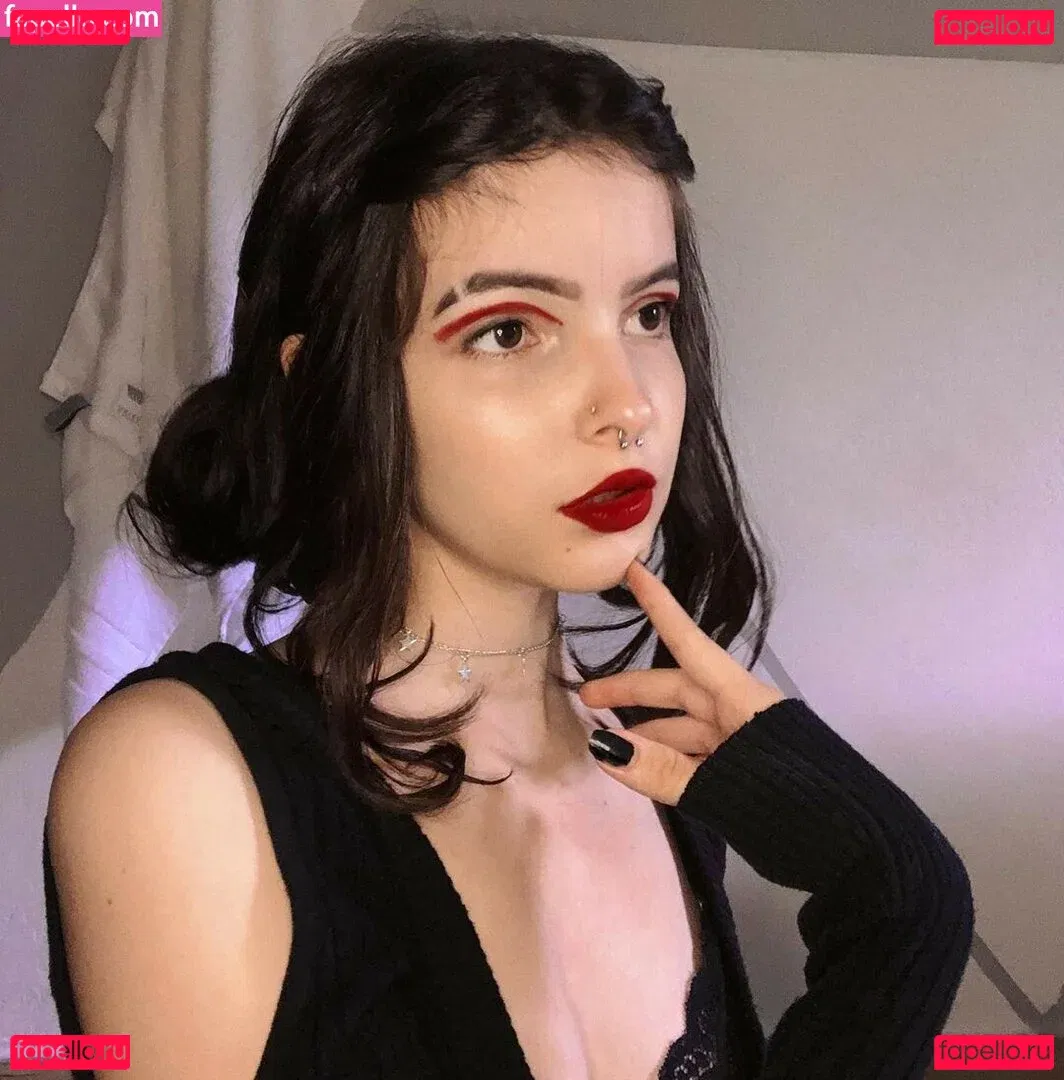 Victoria Ribeiro Onlyfans Photo Gallery 